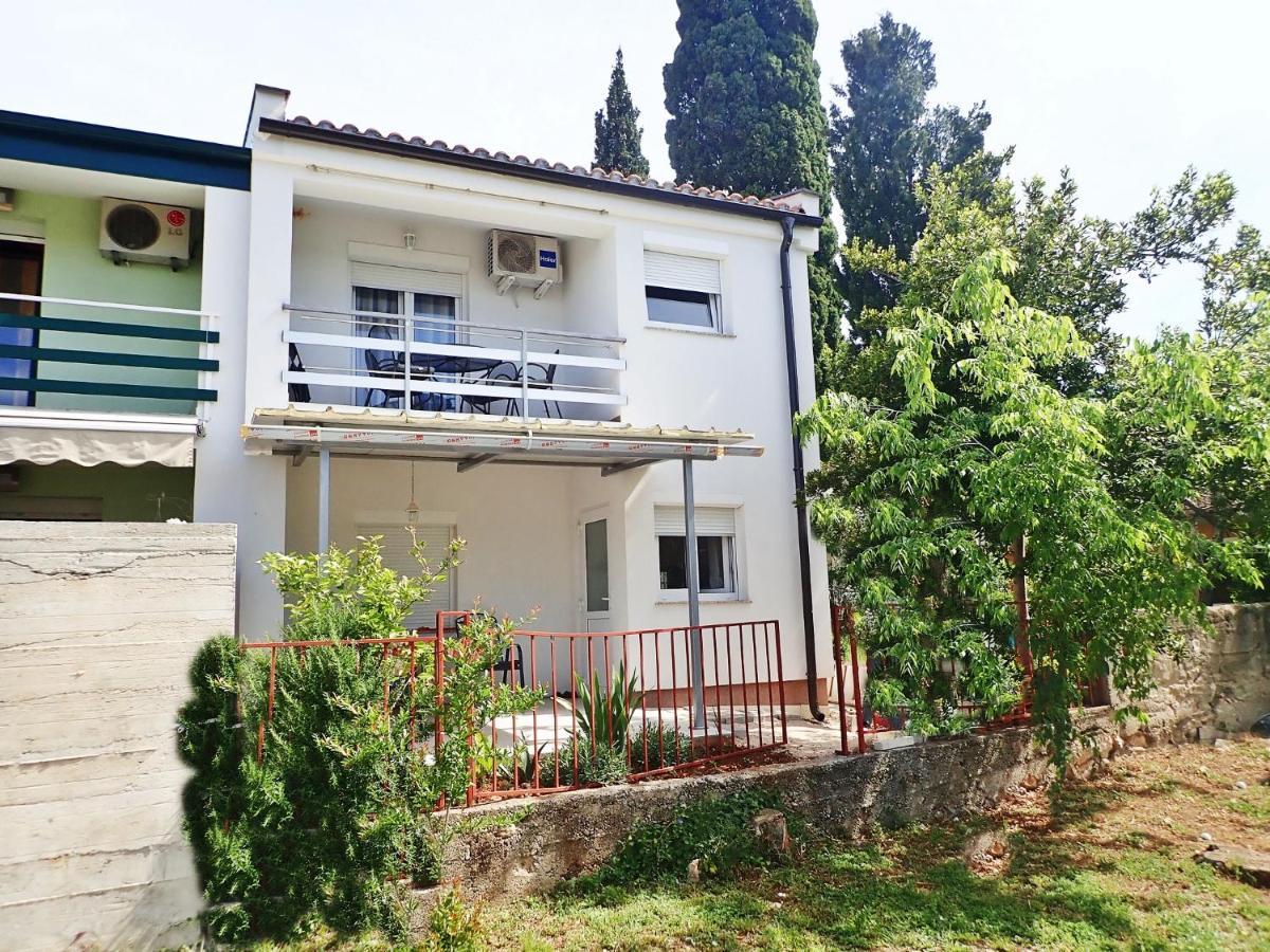 Apartment Maca Starigrad Paklenica Bagian luar foto