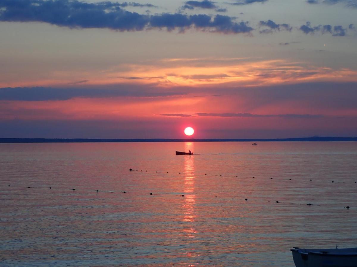 Apartment Maca Starigrad Paklenica Bagian luar foto