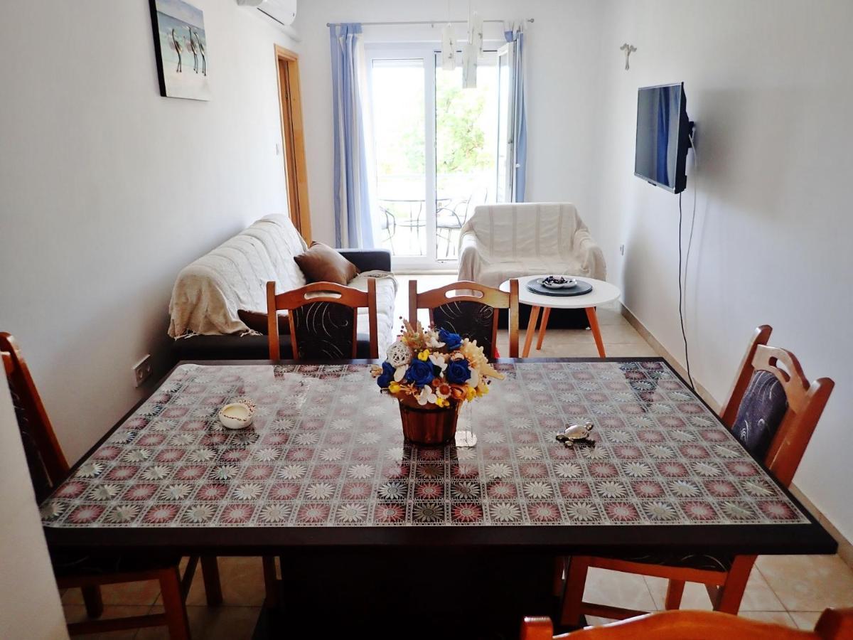 Apartment Maca Starigrad Paklenica Bagian luar foto