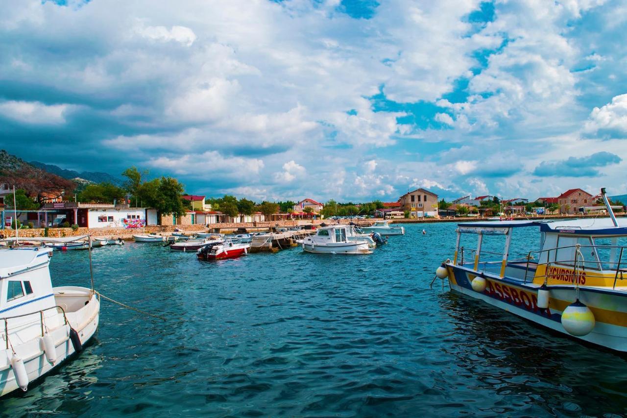 Apartment Maca Starigrad Paklenica Bagian luar foto